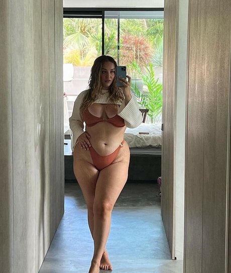 petite slut onlyfans beautiful image