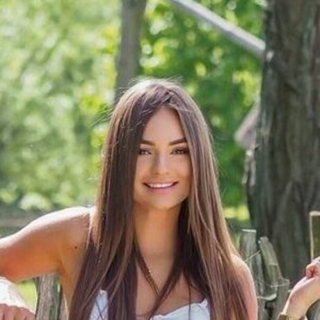 Sy lwiaaa art actress image