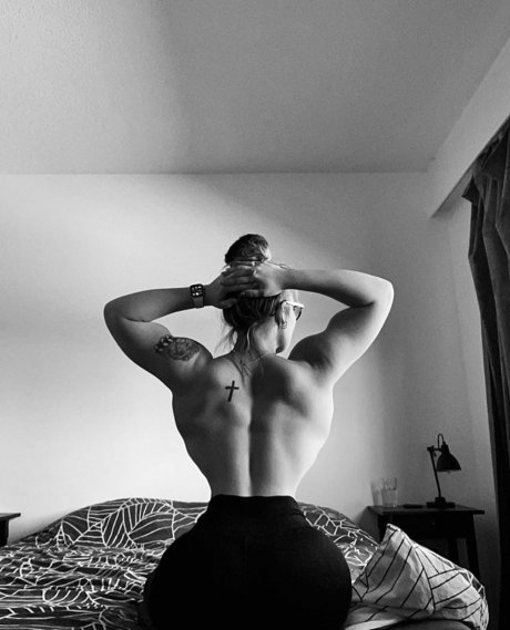 Ronjalexandra star erotic photos