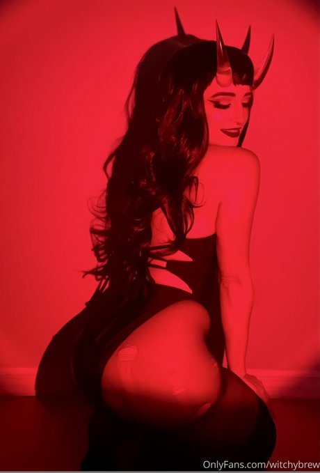 Witchy Brew model adult picture