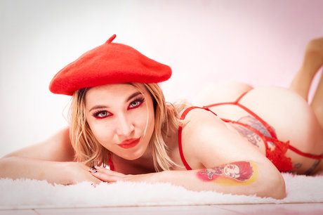 Asuka Muller star naked pictures