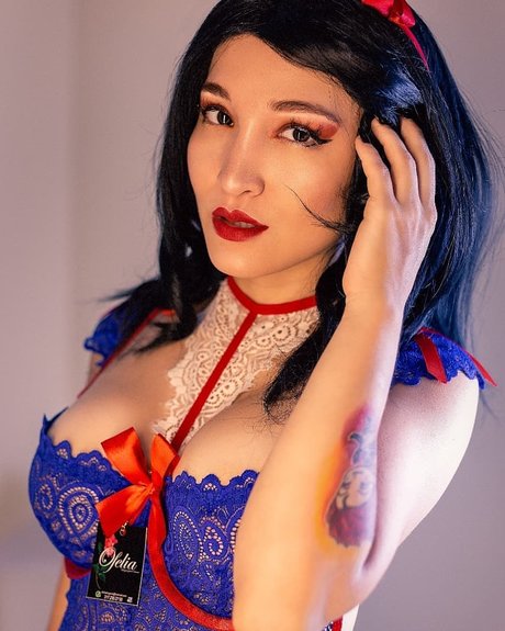 Asuka Muller nudes model gallery