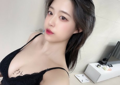bbc gangbang onlyfans beautiful naked image