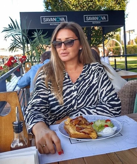Vesna Justwoman42 model free photos