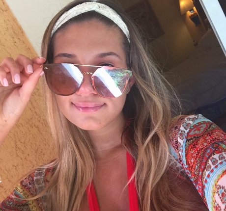 Sierra Bate best star photos