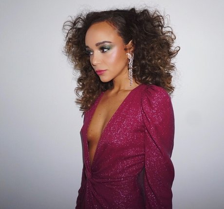 Ashley Madekwe hd actress images