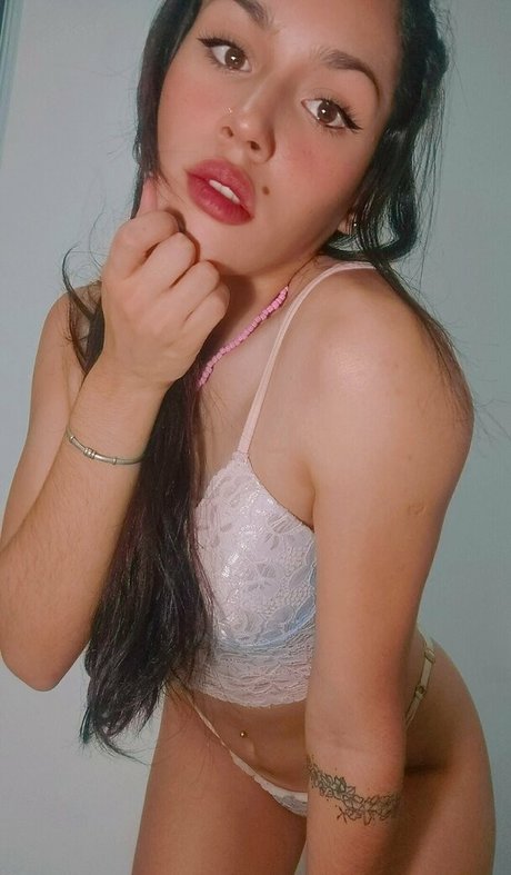 nessauwufreee pornstar hot photos