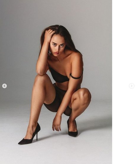 Margoreett sex model galleries