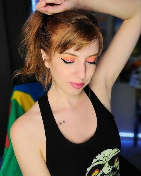 MaryMajora model nudes images