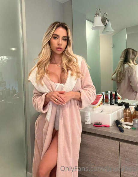 Bruna Lima star pornographic pic