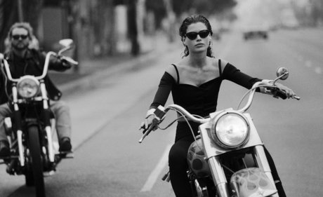 Carre Otis model high quality gallery