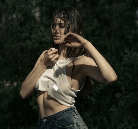 Shira Aizner xxx actress picture