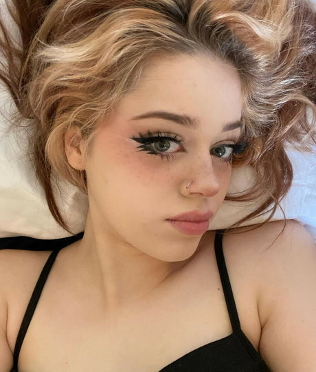 Meadow Edwards hot model archive