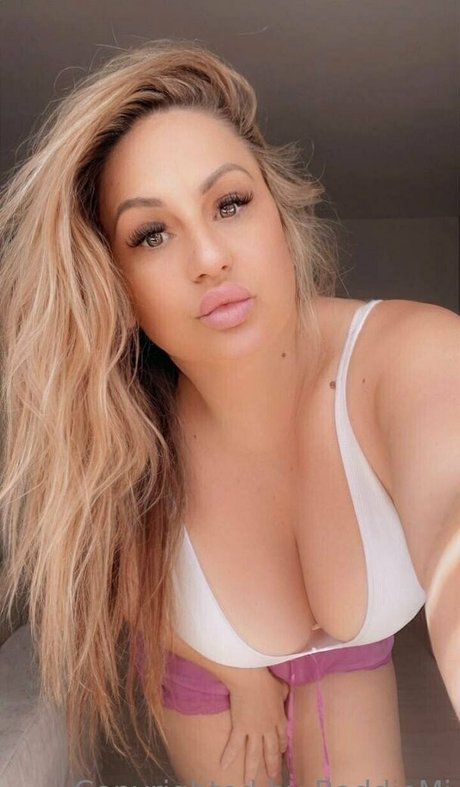 baddiemi pornstar perfect pictures