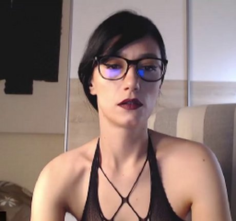 Alycetn model nude image