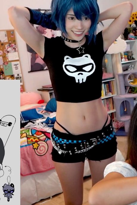Emiru nudes star image