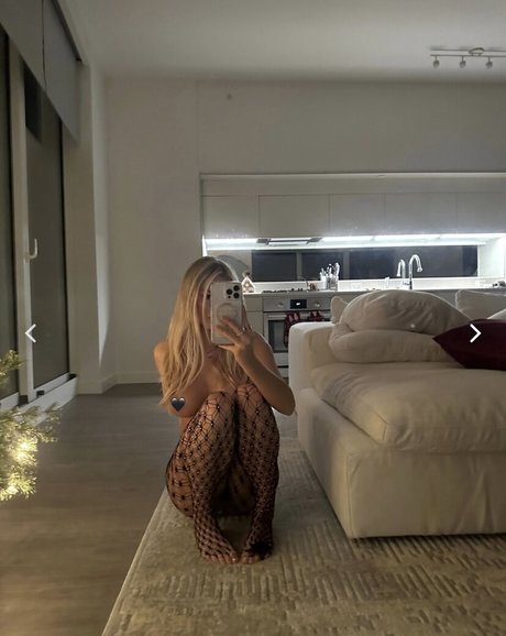 Br3ck13 H1ll model hd gallery