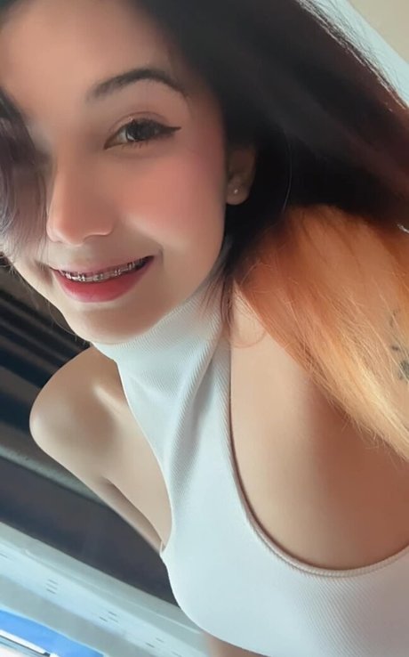Yanna Davud erotic actress photo