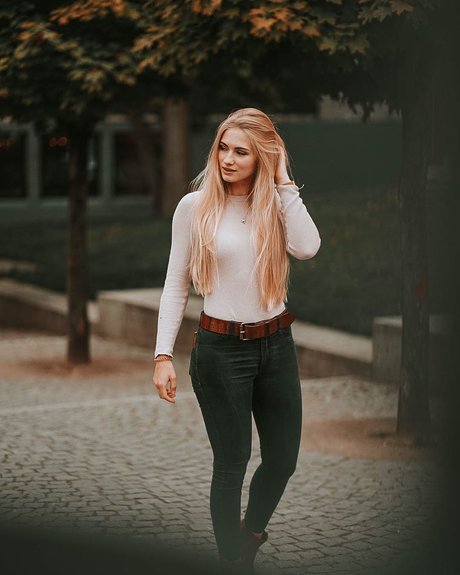 secretary onlyfans pretty photos