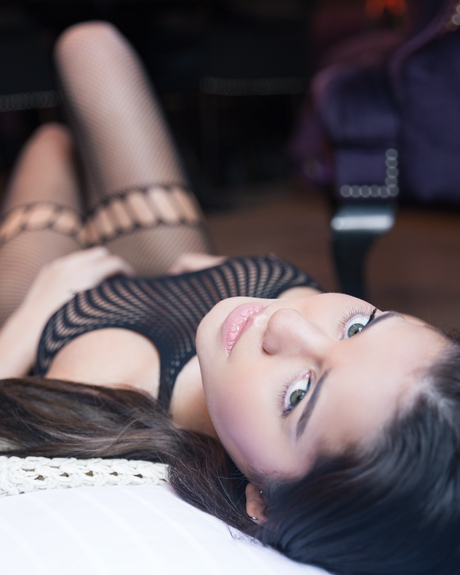 Indy Mende star pretty images