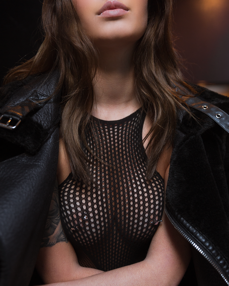 Indy Mende model adult galleries