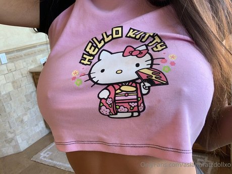 Kaitlyn Nguyen pretty pornstar img