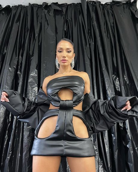 Alicia Arrietta star pornographic photos