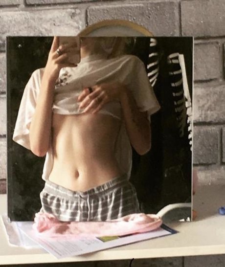 Bat Brookes nudes actress img