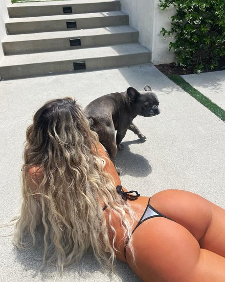 Hannah Brooke nude pornstar galleries