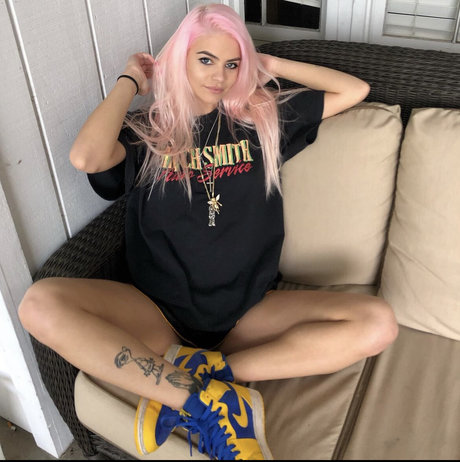 Hollie Rotten art actress images