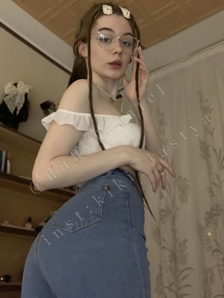 asian lesbians onlyfans top photo