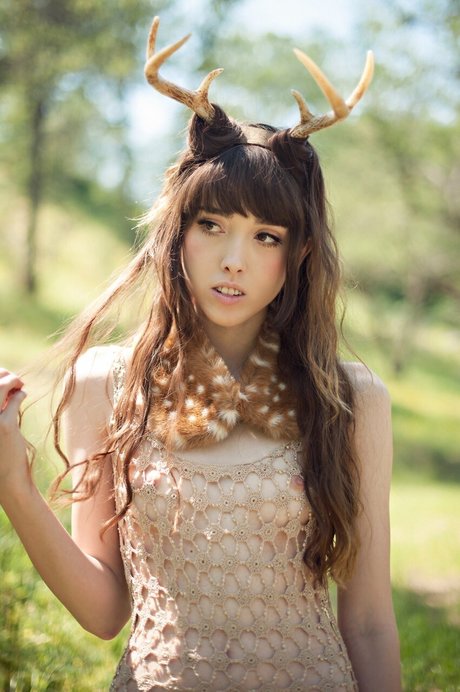Zoe Flood model naked galleries