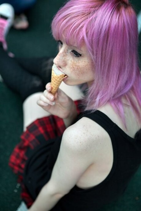 Eliza Satu model free photos