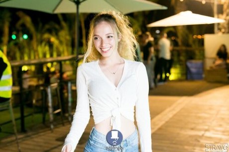 Anna Bella pretty model pic