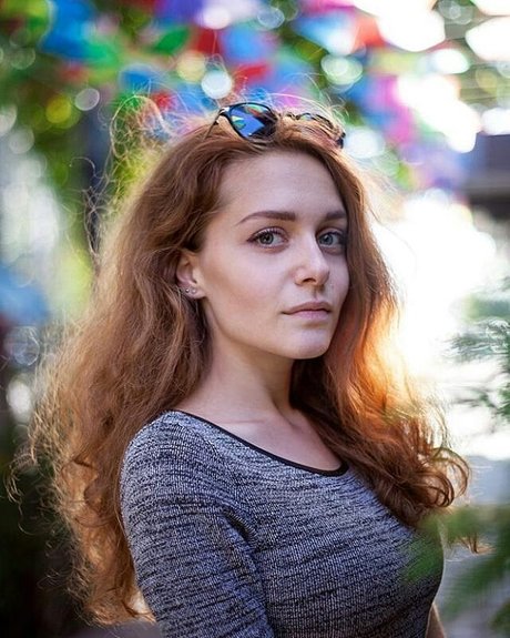 Ave Maria sexy actress photos