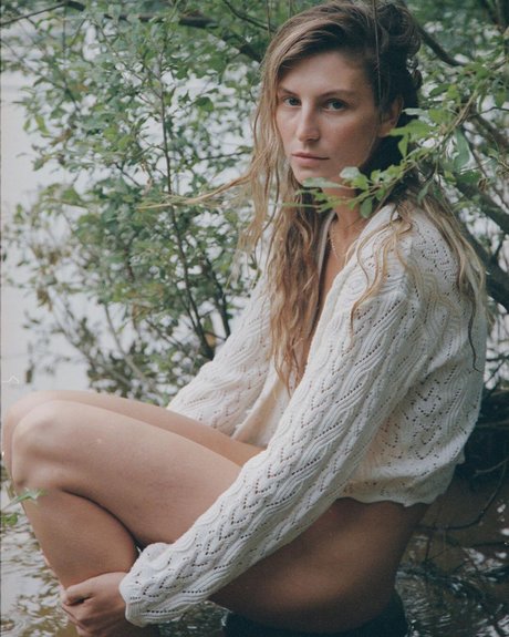 Lena Stepanova star pretty pic