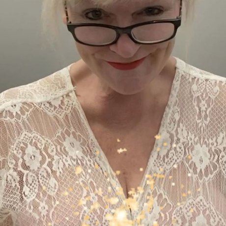 Sandie Lee star exclusive img