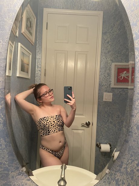 Danielle Delgado porn model photo
