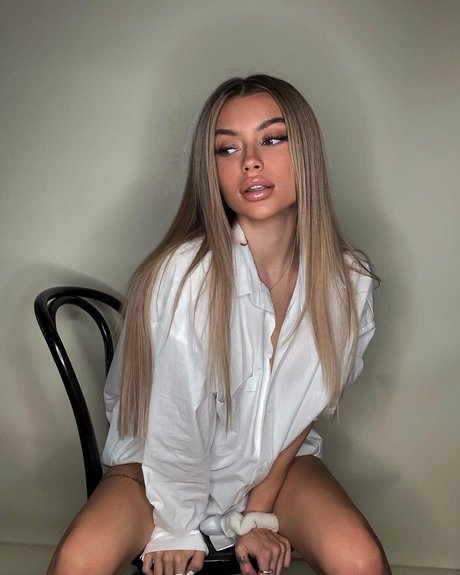 Linabmn porn model img