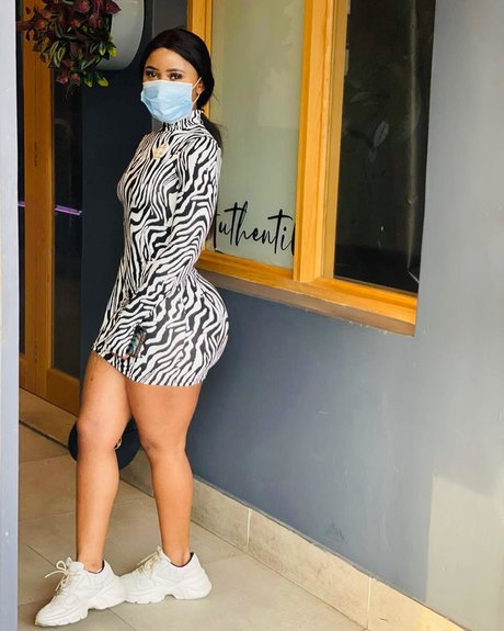 Sharon Gambu best star picture