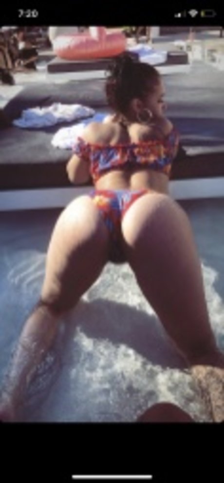 Ash Kash model nudes image