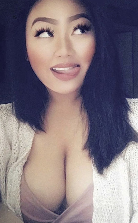 latina milf onlyfans pretty image