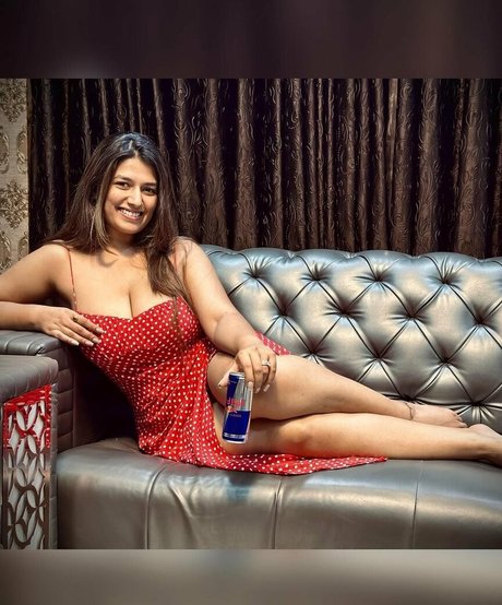 Rasha Kirmani high quality actress images