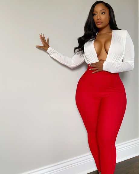 Jazzmine Jackson model naked photo