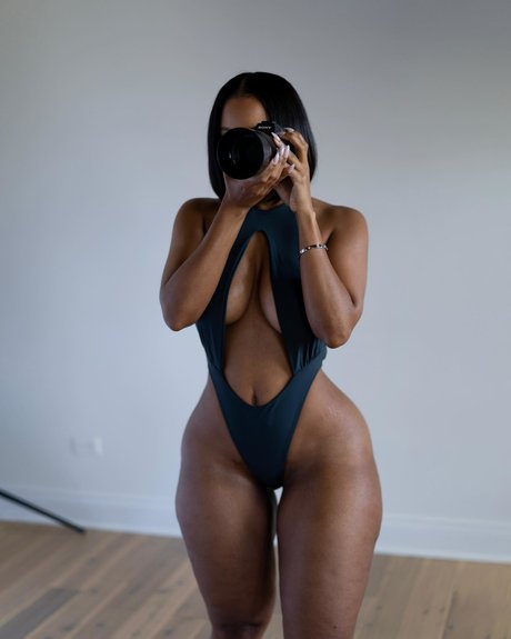 Jazzmine Jackson model naked pictures