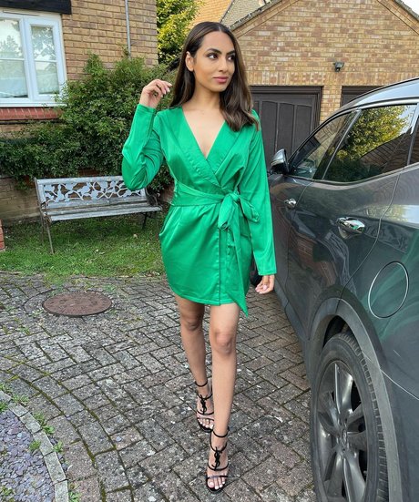 Nikkirai  pornstar galleries