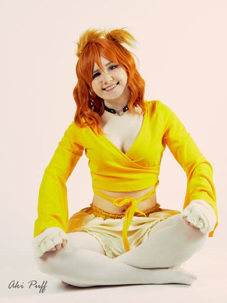 Aki puff nude actress picture