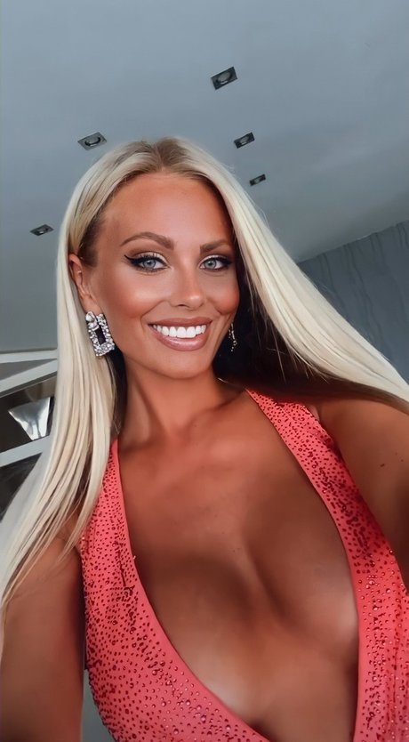 Anet Mlcakova best model picture