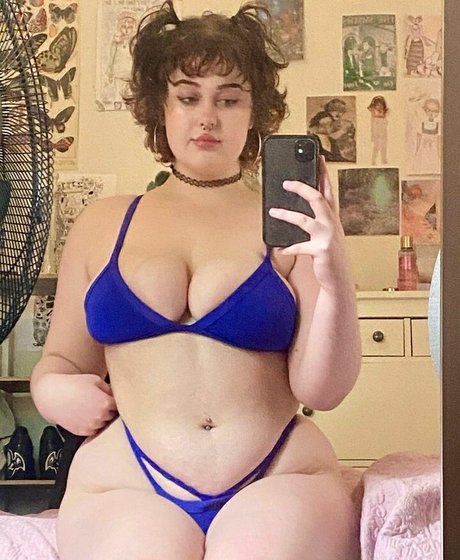 famous free onlyfans free naked photos