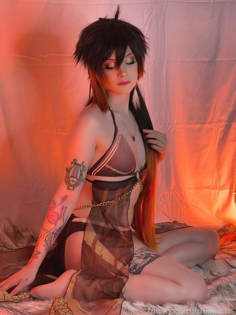 Fukuro adult model pic